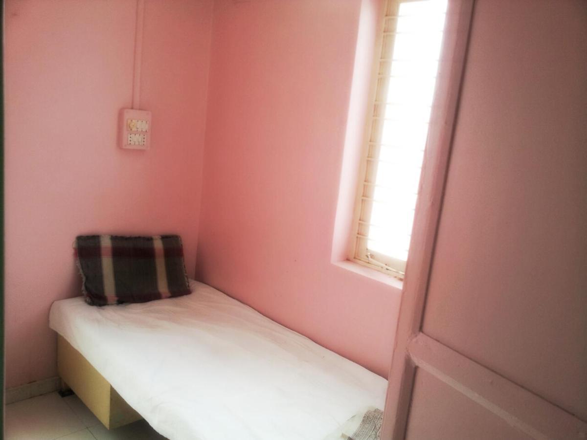 Shree Balaji Guest House นาชิก ห้อง รูปภาพ